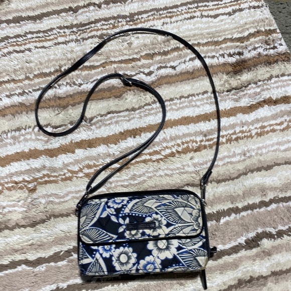 Vera Bradley Handbags - Vera Bradley Handbag Wallet​​​